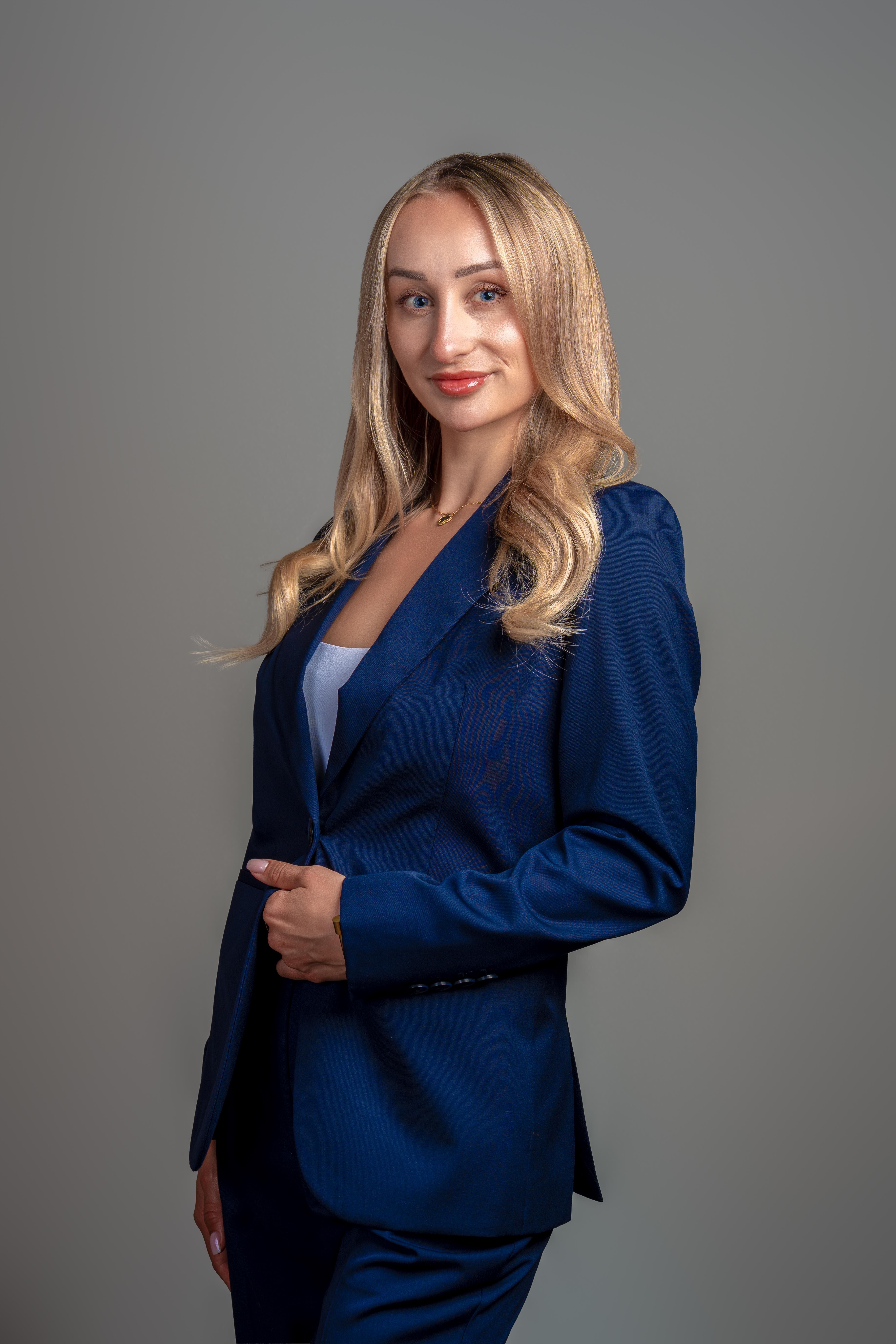 LinkedIn Portrait Shoot — photo 1